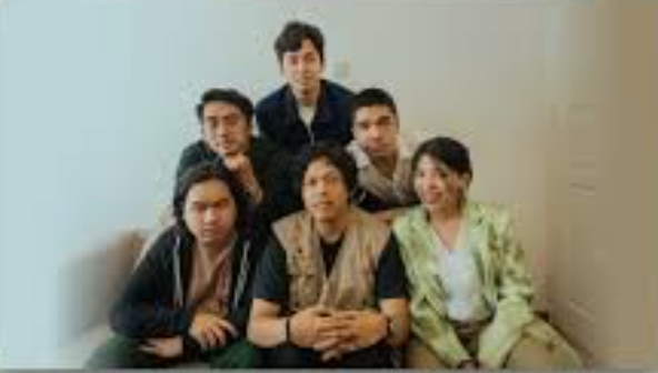 Makna Lagu Evaluasi - Hindia